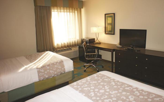La Quinta Inn & Suites by Wyndham Plattsburgh