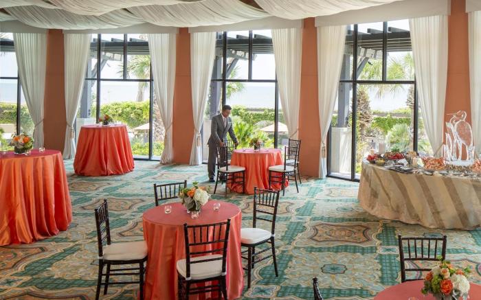 Grand Galvez Resort, Autograph Collection