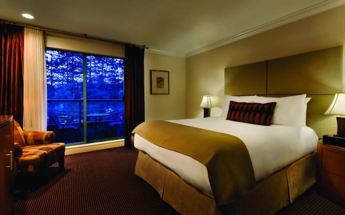 Executive Suites Hotel & Conference Center, Burnaby