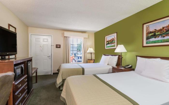 Baymont by Wyndham Waycross