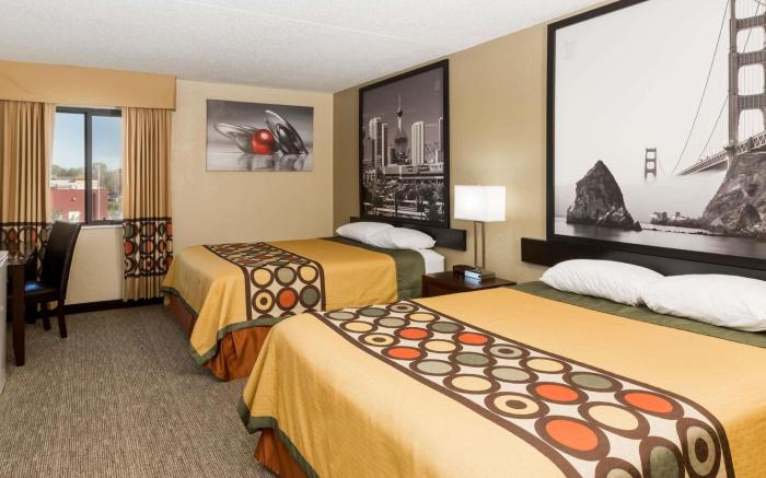 Super 8 By Wyndham Wichita North