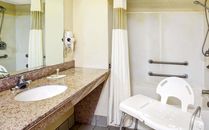 Super 8 By Wyndham Walterboro