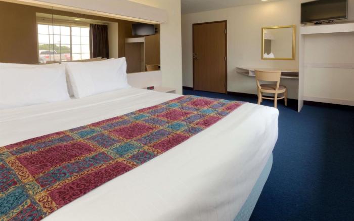 Quality Inn & Suites North Mesquite I-30