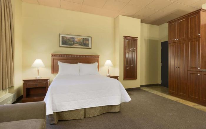 Travelodge by Wyndham Montreal Centre