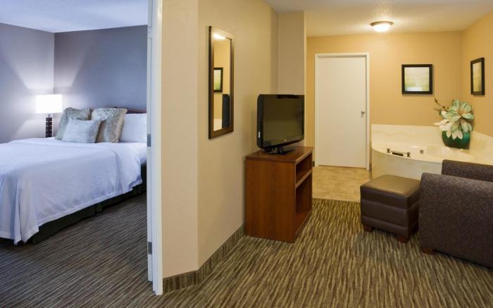 GrandStay Residential Suites Hotel - Eau Claire