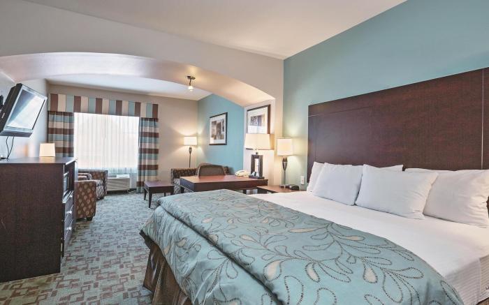 La Quinta Inn & Suites by Wyndham Fort Worth - Lake Worth