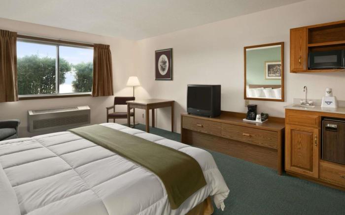 Days Inn by Wyndham Hinckley