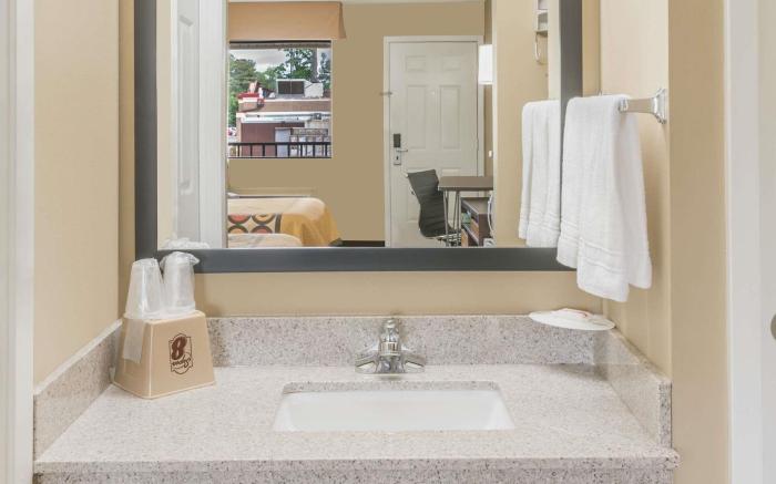 Super 8 By Wyndham Bryant Little Rock Area
