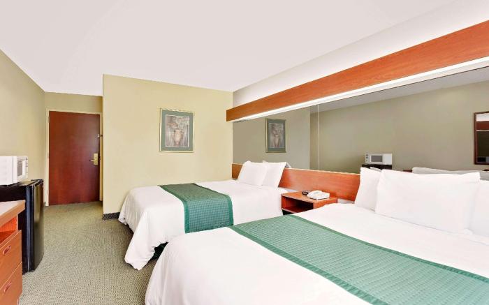 Microtel Inn & Suites by Wyndham Thomasville/High Point/Lexi