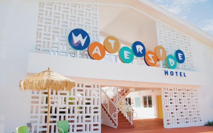 Waterside Hotel