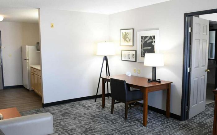 B/W Harmony Inn Fort Dodge Iowa