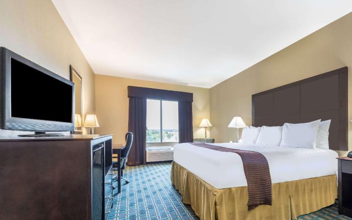 Days Inn & Suites by Wyndham Mineral Wells