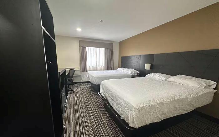 Baymont by Wyndham Bridgeton St Louis