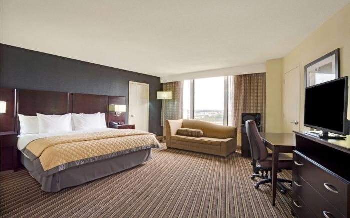 Wyndham Garden Norfolk Downtown