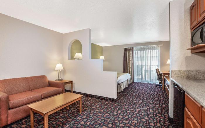 Baymont By Wyndham Tehachapi