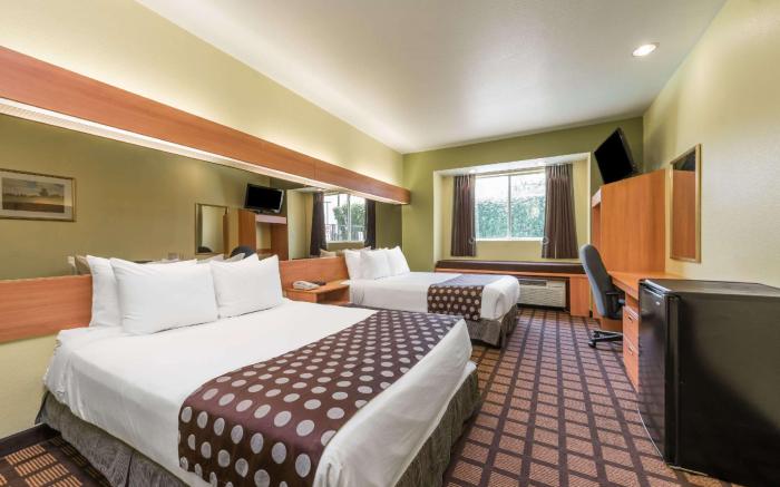 Microtel Inn & Suites by Wyndham Ft Worth North At Fossil