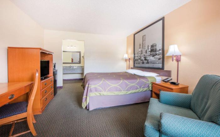 Super 8 By Wyndham Tulsa/Arpt/St Fairgrounds