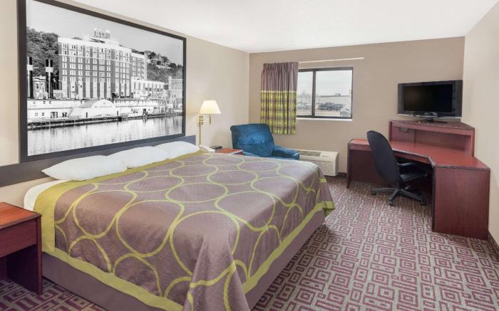 Super 8 By Wyndham Muscatine