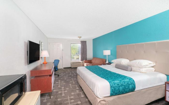 Howard Johnson by Wyndham Aiken