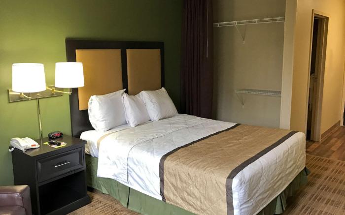 Extended Stay America Select Suites - Detroit - Farmington Hills