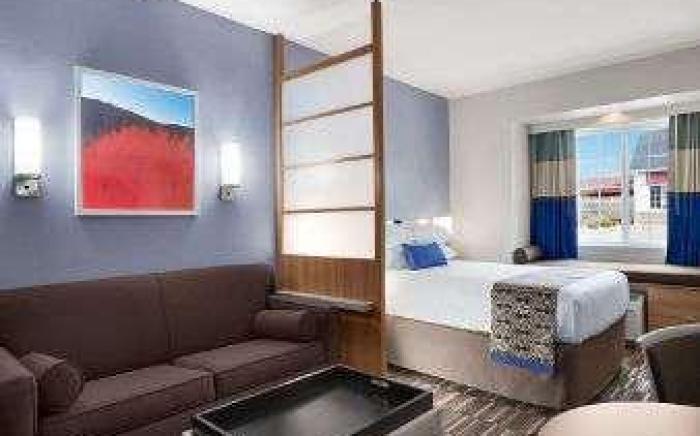 Microtel Inn & Suites by Wyndham Lynchburg
