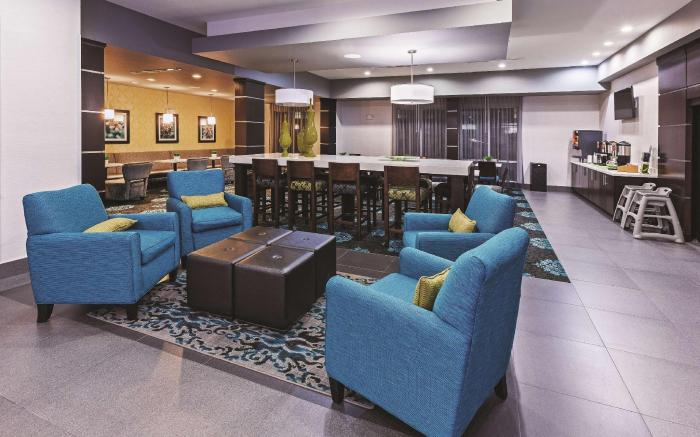 La Quinta Inn & Suites by Wyndham Fort Worth Eastchase