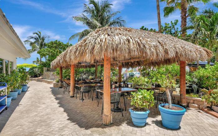 Ocean Manor Beach Resort