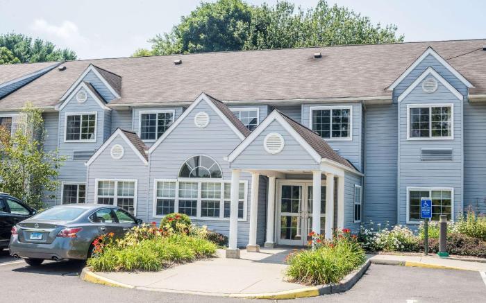 Microtel Inn & Suites by Wyndham Bethel/Danbury