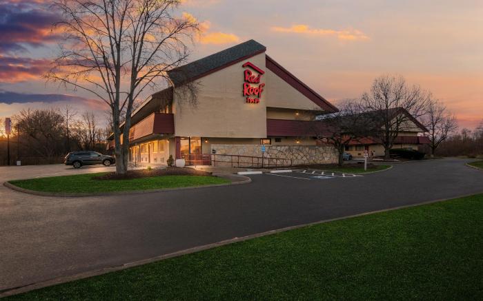 Red Roof Inn Enfield