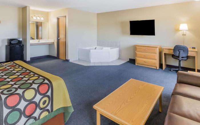 Super 8 By Wyndham Sioux Falls