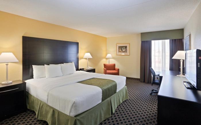 La Quinta Inn & Suites by Wyndham Salina