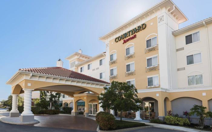 Courtyard Fort Myers at I-75 and Gulf Coast Town Center