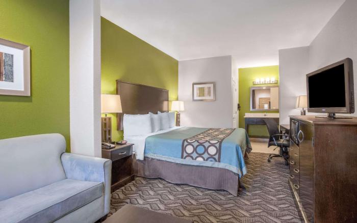 Super 8 By Wyndham Mansfield La