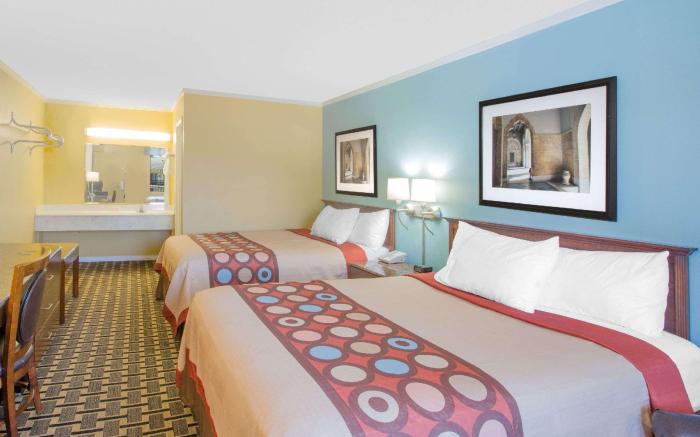 Super 8 by Wyndham Jasper