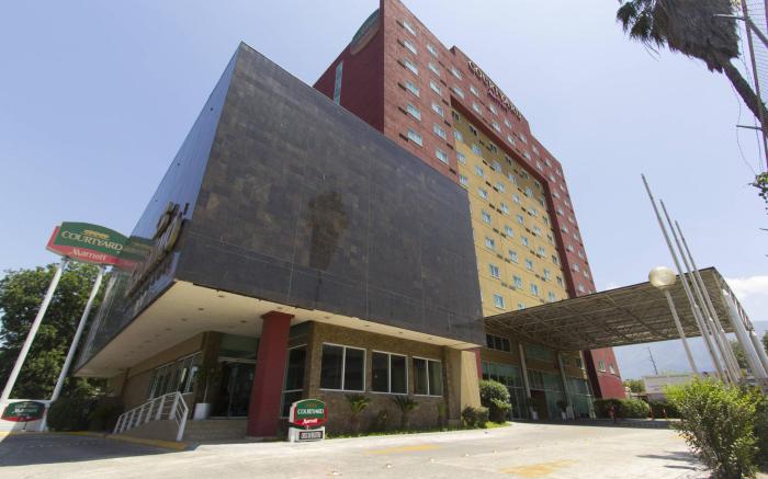 Courtyard Monterrey San Jeronimo/Valle