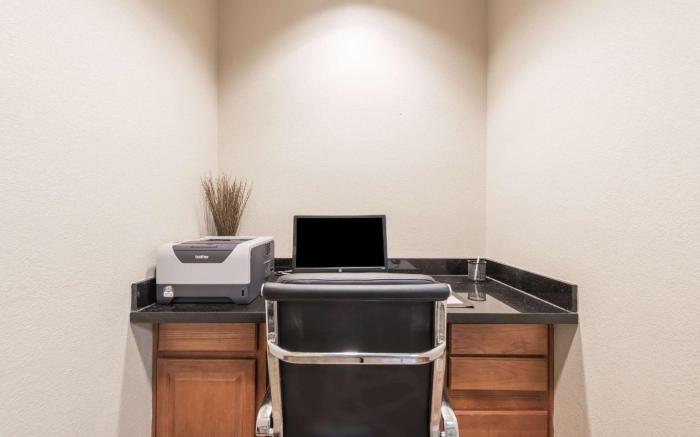 MainStay Suites Addison-Dallas