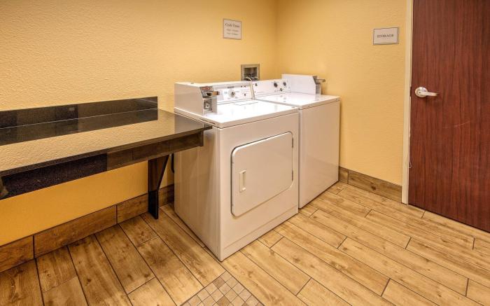 Fairfield Inn & Suites Russellville