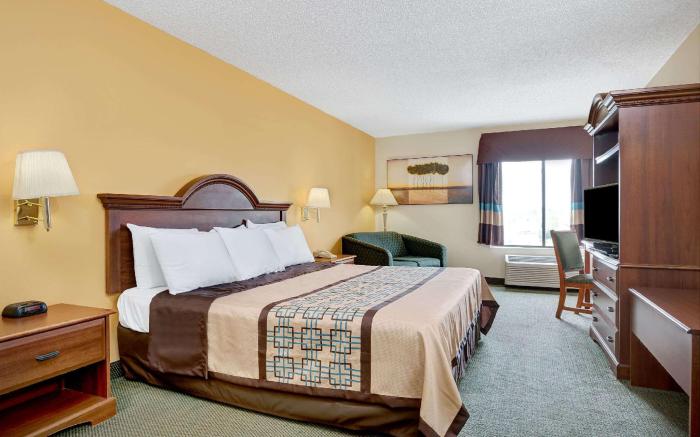 Days Inn by Wyndham Burlington East