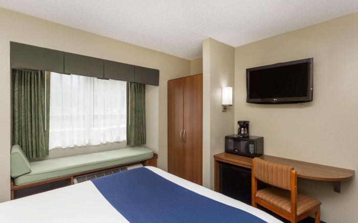 Microtel Inn & Suites by Wyndham Gulf Shores