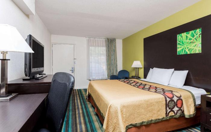 Super 8 By Wyndham Augusta