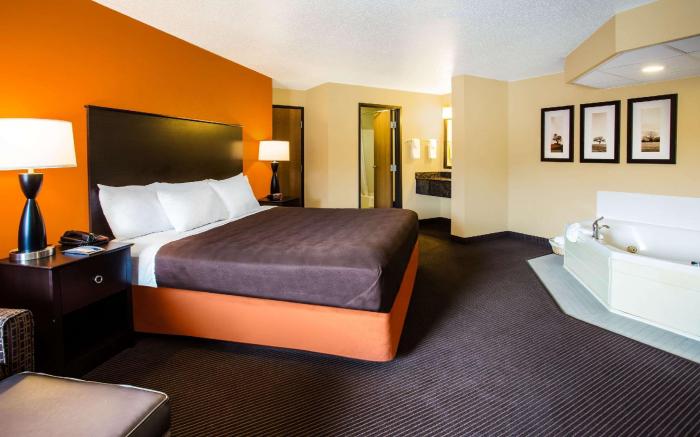 AmericInn by Wyndham Menomonie