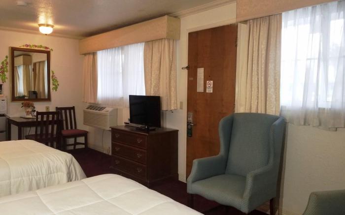 Stanford Motor Inn