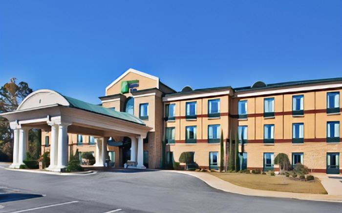 Holiday Inn Express & Suites Macon - I-475 by IHG