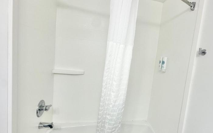 Comfort Inn & Suites Cartersville -  Emerson Lake Point