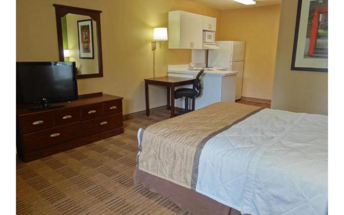 Studio 6 Extended stay Huntsville, AL - US Space & Rocket Center