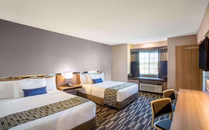 Microtel Inn & Suites by Wyndham Naples Vernal