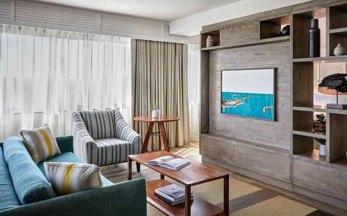Westdrift Manhattan Beach Autograph Collection