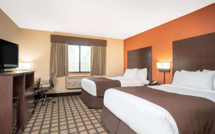 Baymont by Wyndham Lakeville