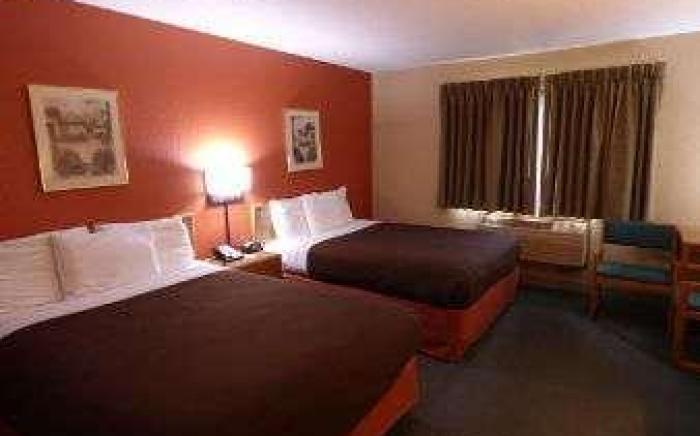 Baymont by Wyndham Lakeville