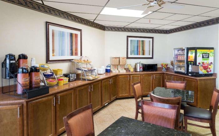 Days Inn by Wyndham Batesville